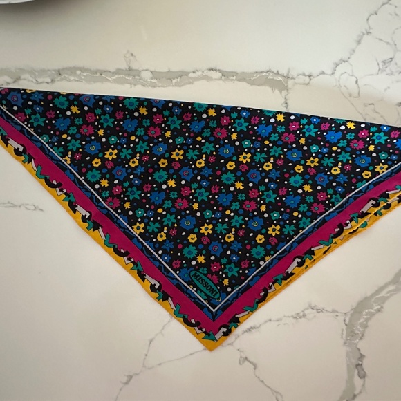 MISSONI 100% SILK SCARF - Picture 4 of 7